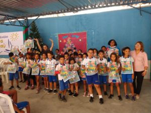 Turmas participaram de bate-papo com autora do livro